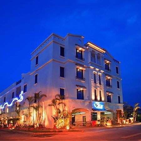 Blue Coast Spa Motel Keelung Luaran gambar